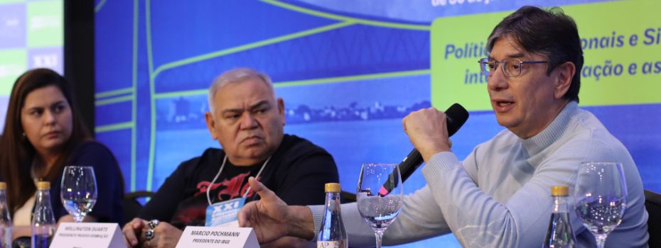 Brasil vive momento decisivo que definir futuro do pas nas prximas dcadas, afirma Pochmann no XXI Encontro Nacional do PROIFES