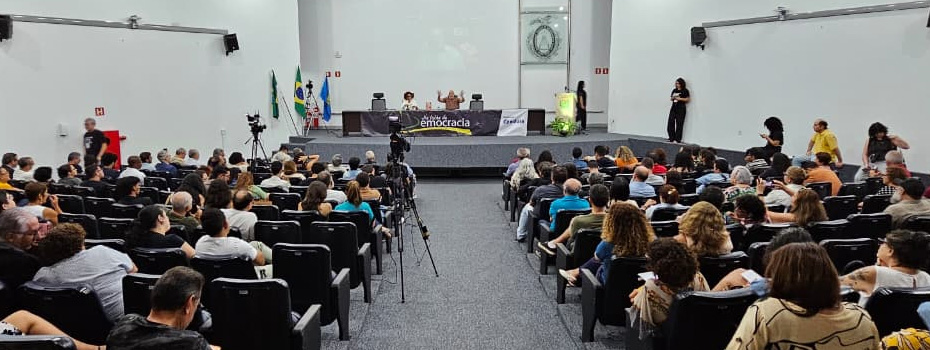 Na Trilha da Democracia rene docentes e estudantes para lanamento do livro Por que a esquerda morreu?, de Jess Souza
